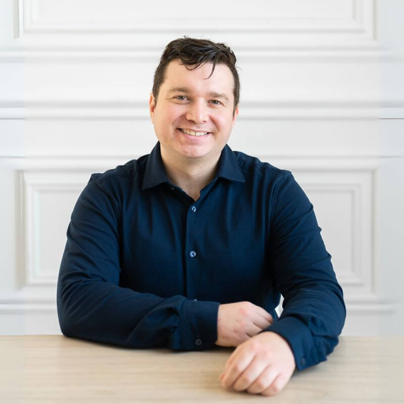 adam adivi